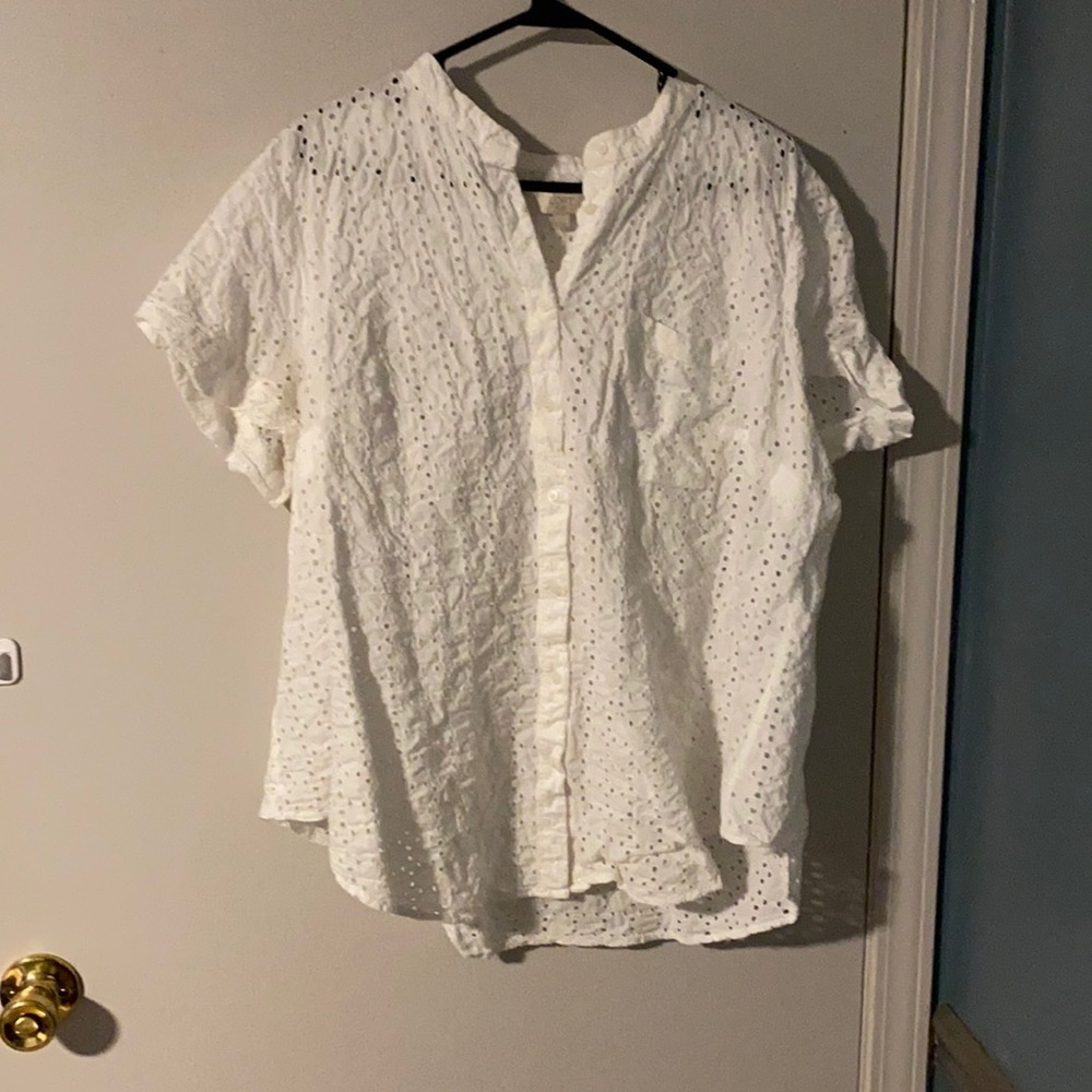 Loft 2x eyelet blouse